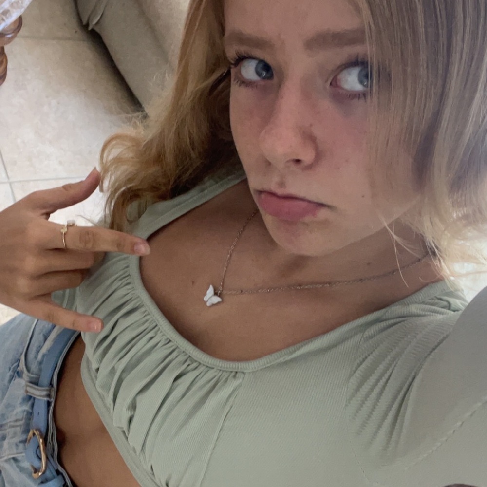 Meet your Posher, Kaytie